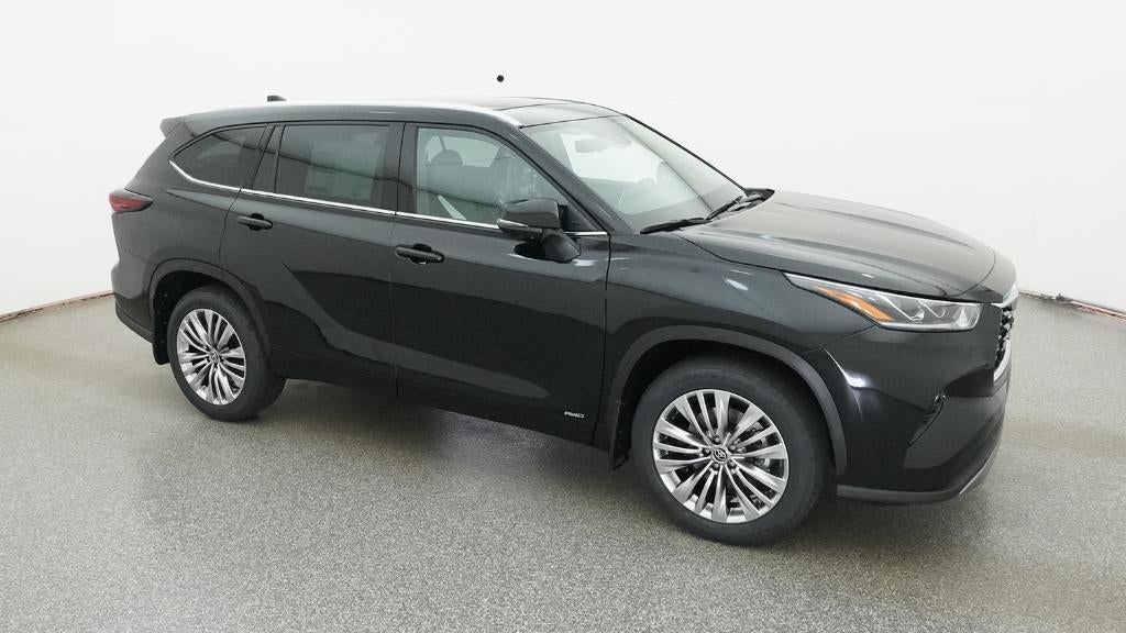 2026 Toyota Highlander Hybrid Platinum
