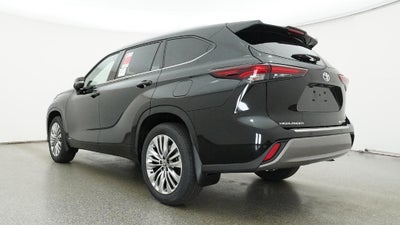 2026 Toyota Highlander Hybrid Platinum