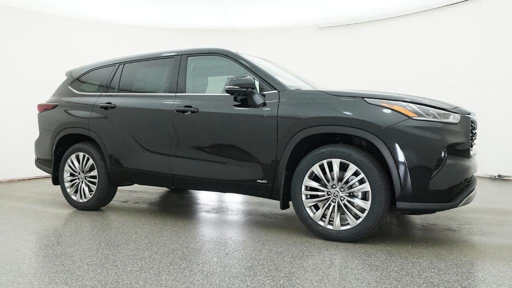 2026 Toyota Highlander Hybrid Platinum