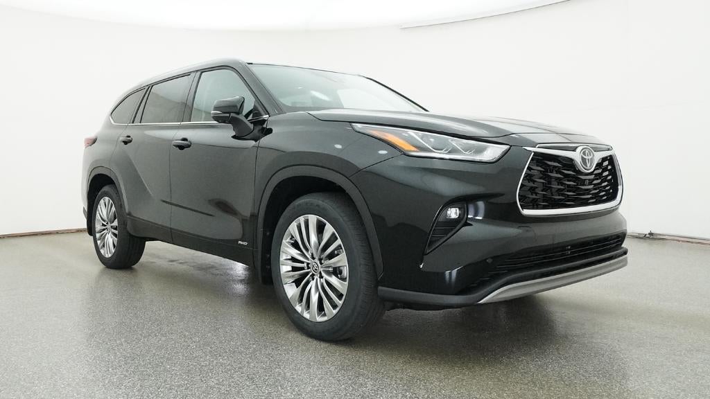 2026 Toyota Highlander Hybrid Platinum