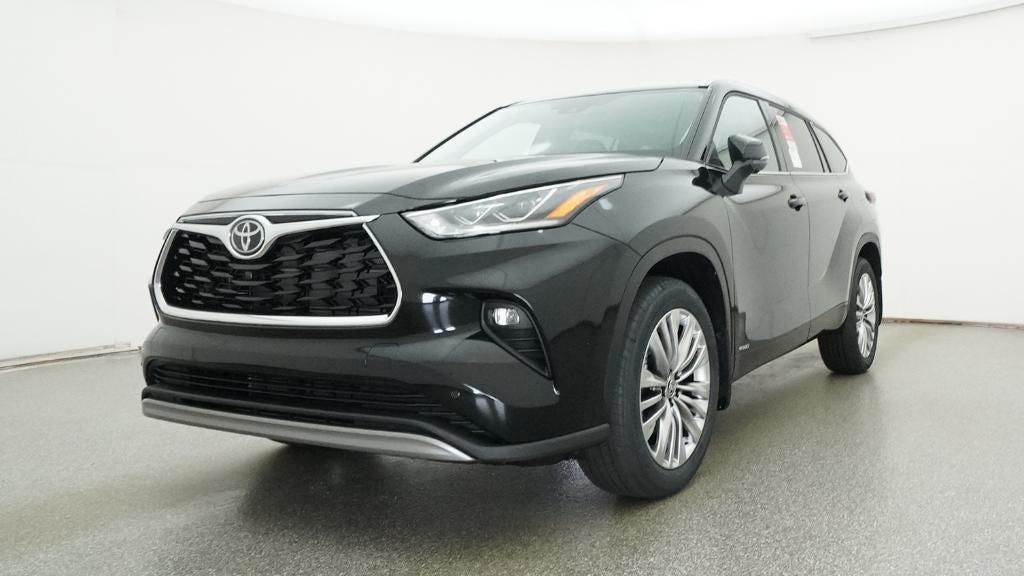 2026 Toyota Highlander Hybrid Platinum