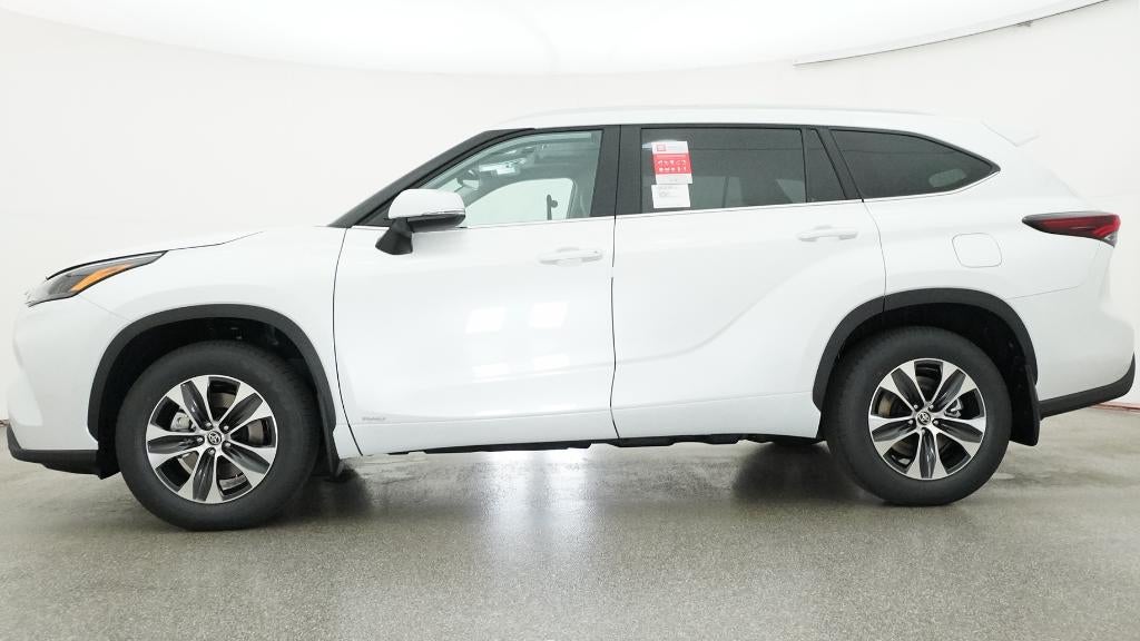 2026 Toyota Highlander Hybrid XLE