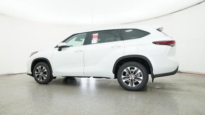 2026 Toyota Highlander Hybrid XLE