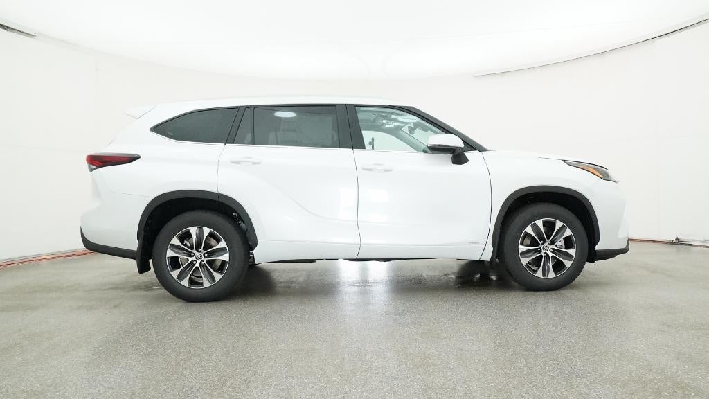 2026 Toyota Highlander Hybrid XLE