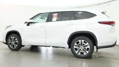 2026 Toyota Highlander Hybrid XLE