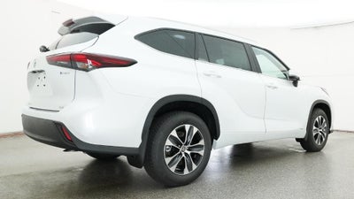 2026 Toyota Highlander Hybrid XLE