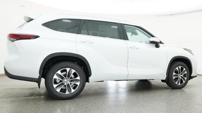 2026 Toyota Highlander Hybrid XLE