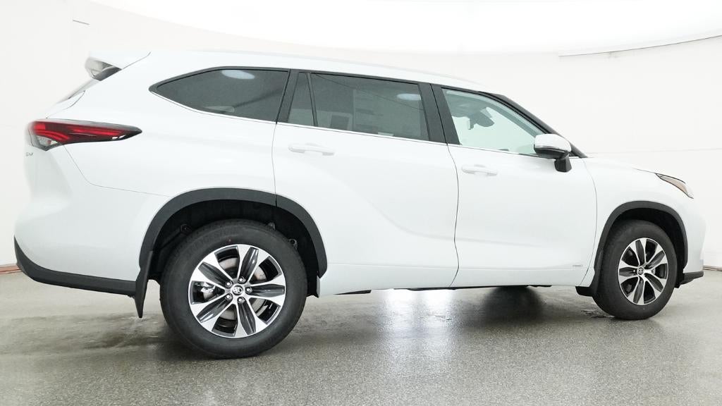 2026 Toyota Highlander Hybrid XLE