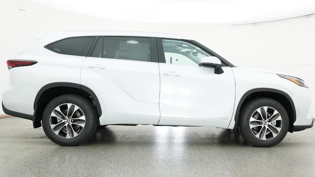 2026 Toyota Highlander Hybrid XLE