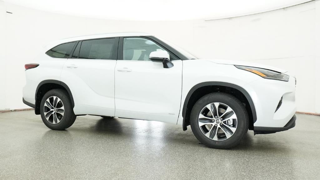 2026 Toyota Highlander Hybrid XLE