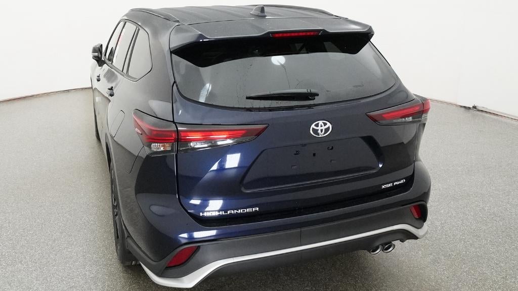 2026 Toyota Highlander XSE
