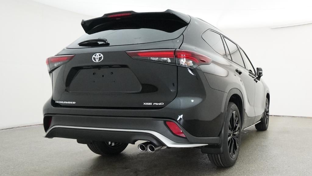 2026 Toyota Highlander XSE