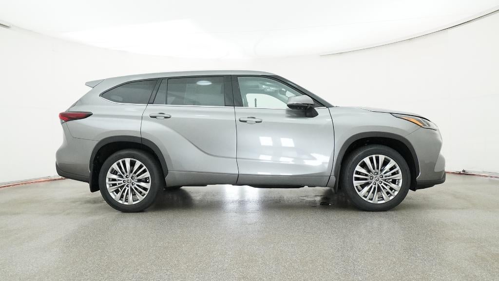 2026 Toyota Highlander Platinum