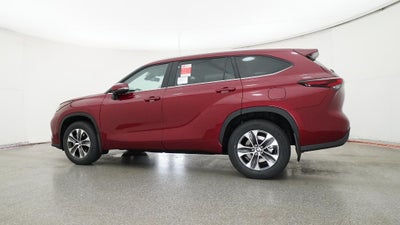 2026 Toyota Highlander XLE