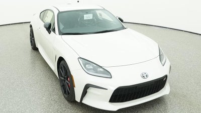 2026 Toyota GR86 Premium MT