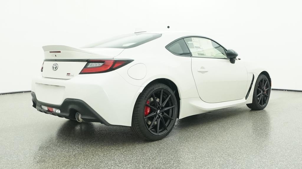 2026 Toyota GR86 Premium MT