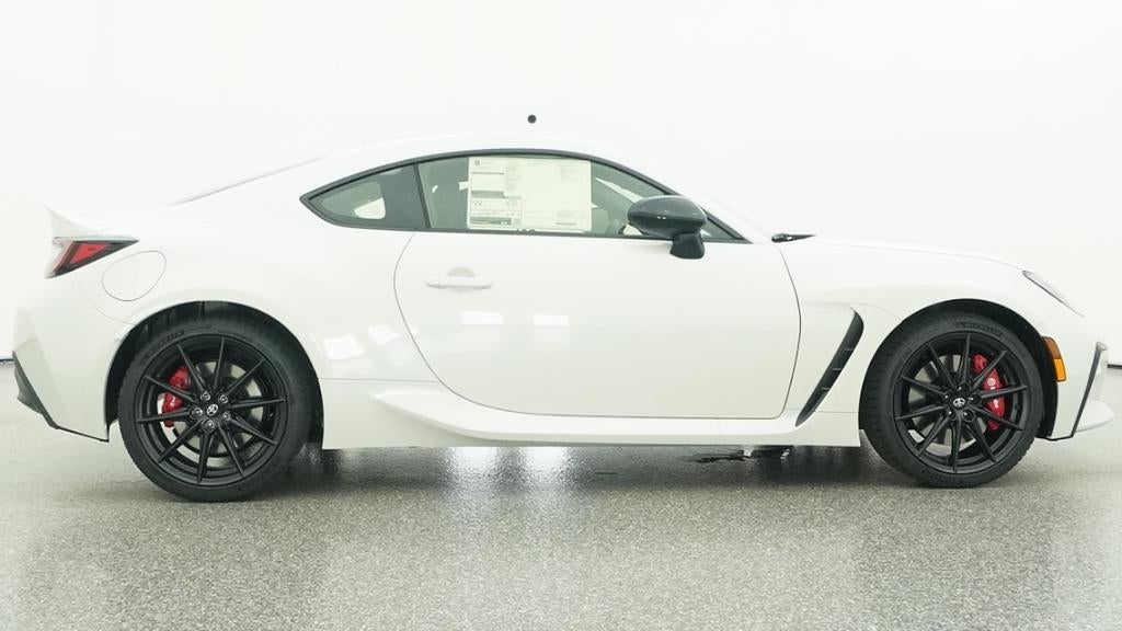 2026 Toyota GR86 Premium MT