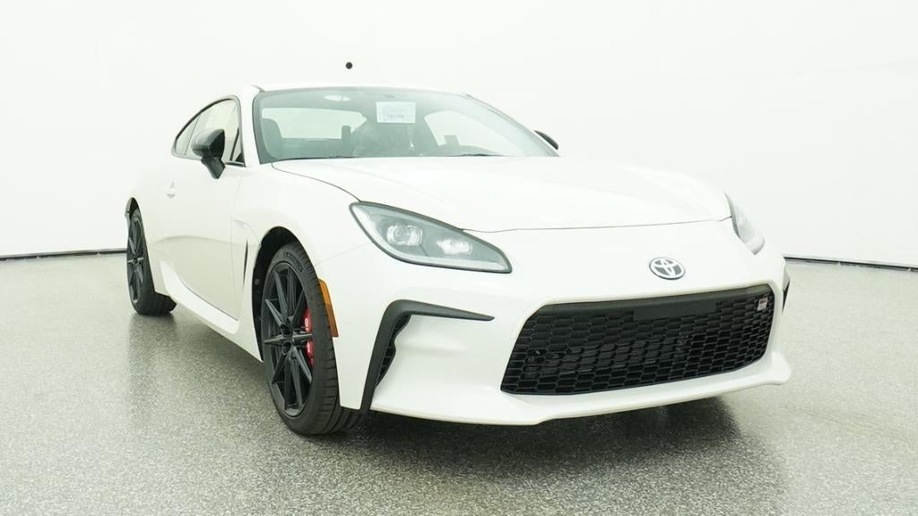 2026 Toyota GR86 Premium MT