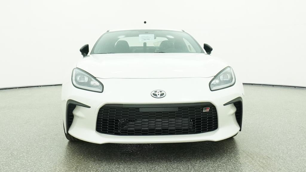 2026 Toyota GR86 Premium MT