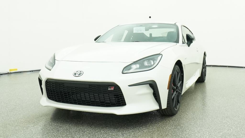 2026 Toyota GR86 Premium MT