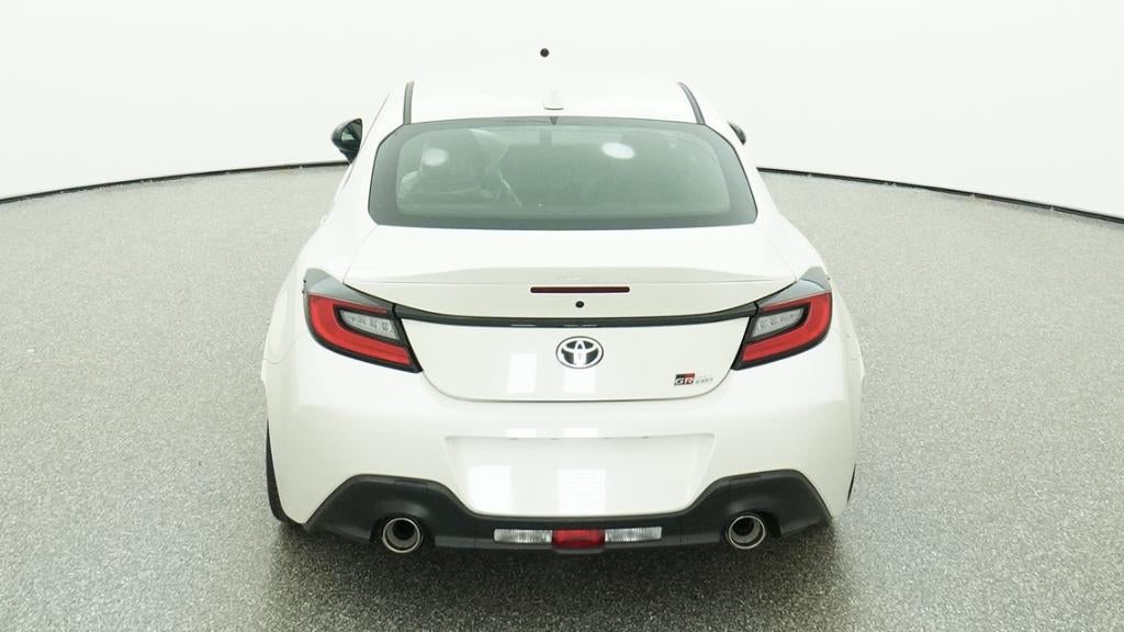 2026 Toyota GR86 Premium MT