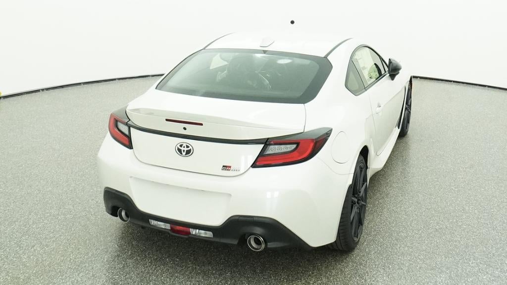 2026 Toyota GR86 Premium MT