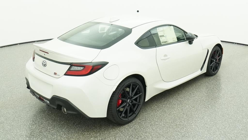 2026 Toyota GR86 Premium MT