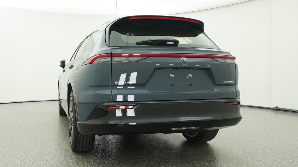 2026 Toyota Toyota Crown Signia Limited