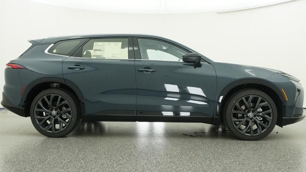 2026 Toyota Toyota Crown Signia Limited