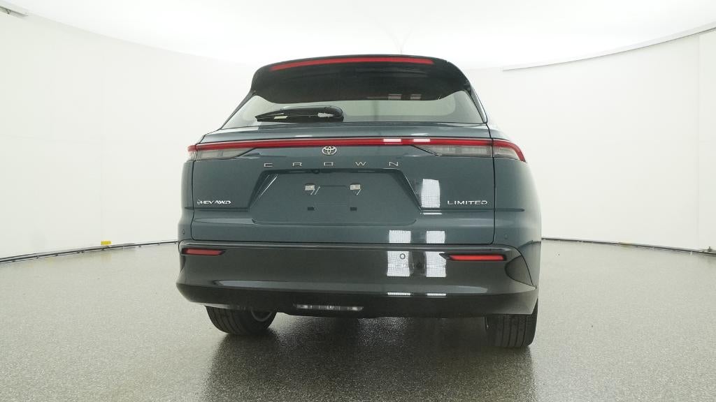 2025 Toyota Toyota Crown Signia Limited