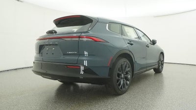 2025 Toyota Toyota Crown Signia Limited