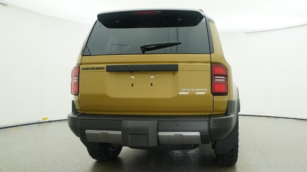 2027 Toyota Land Cruiser Base