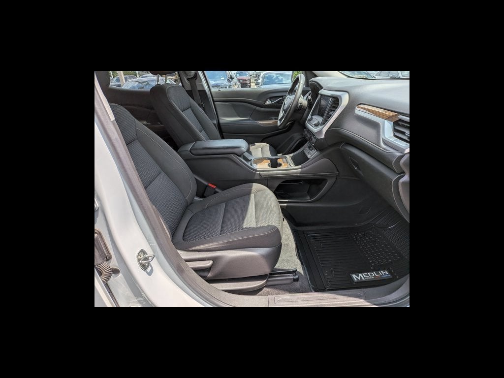 2021 GMC Acadia SLE