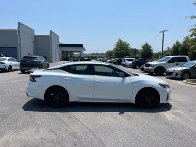 2023 Nissan Maxima SR