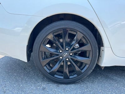 2023 Nissan Maxima SR