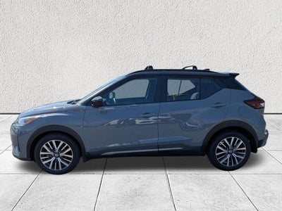 2021 Nissan Kicks SR