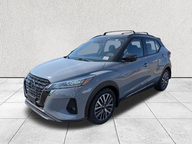 2021 Nissan Kicks SR