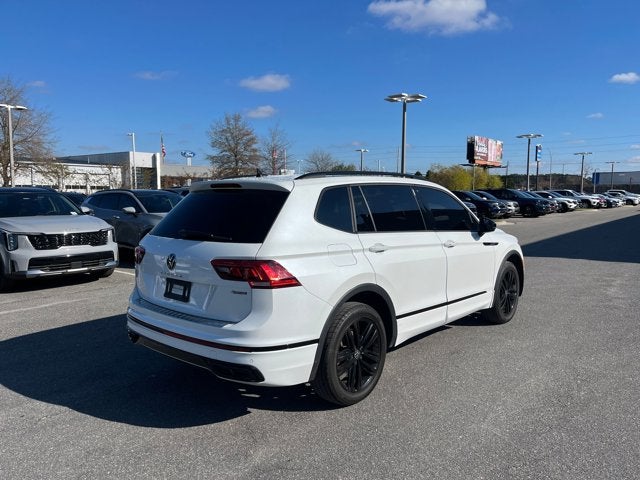 2022 Volkswagen Tiguan SE R-Line Black