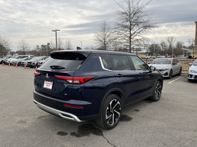 2023 Mitsubishi Outlander SE