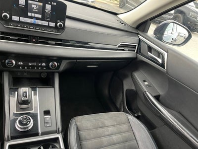 2023 Mitsubishi Outlander SE