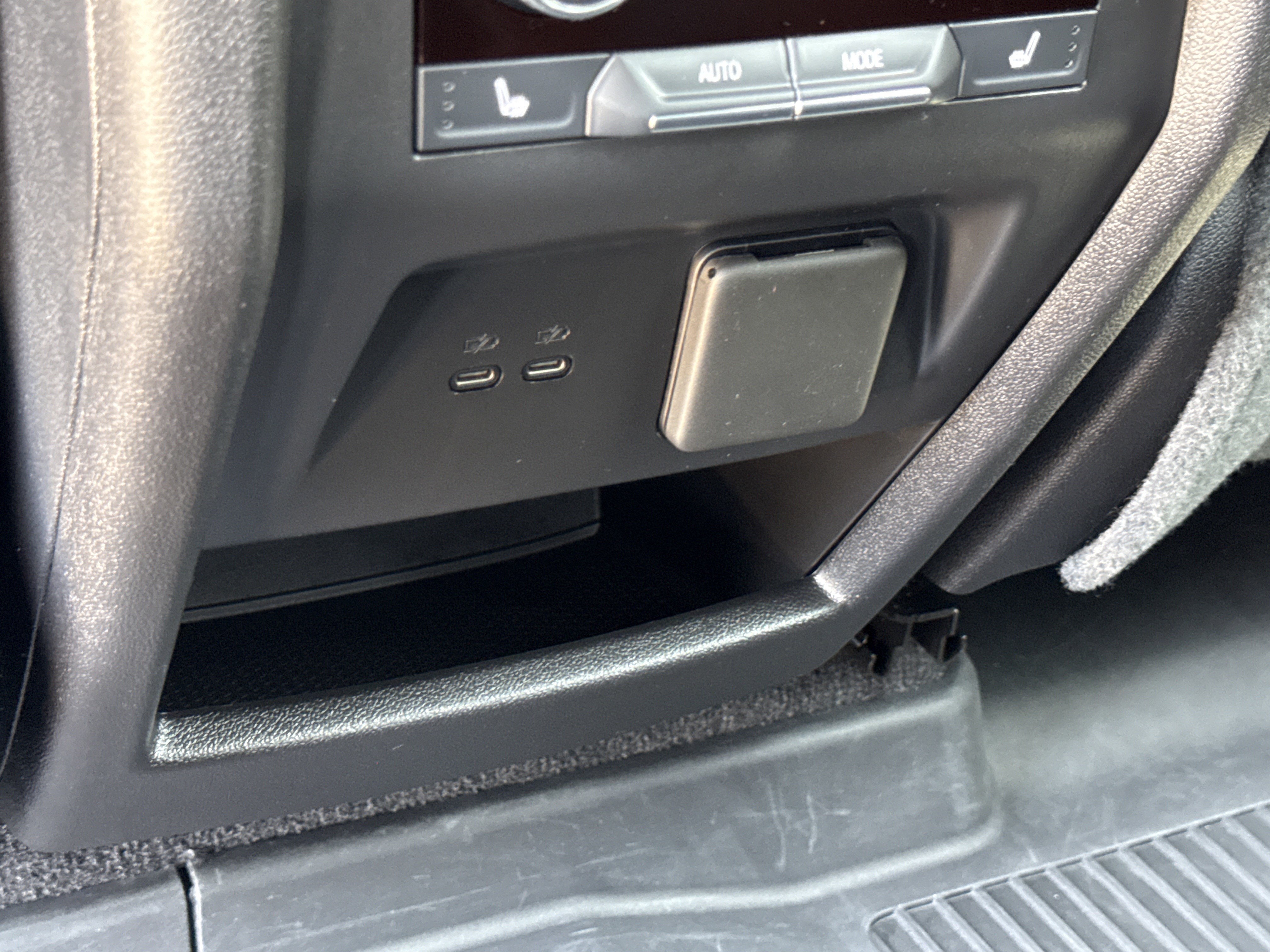 2025 GMC Acadia FWD Denali