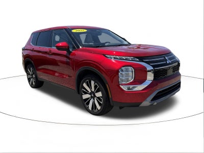 2025 Mitsubishi Outlander SE