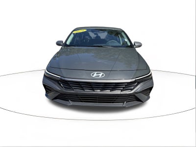 2024 Hyundai Elantra SE