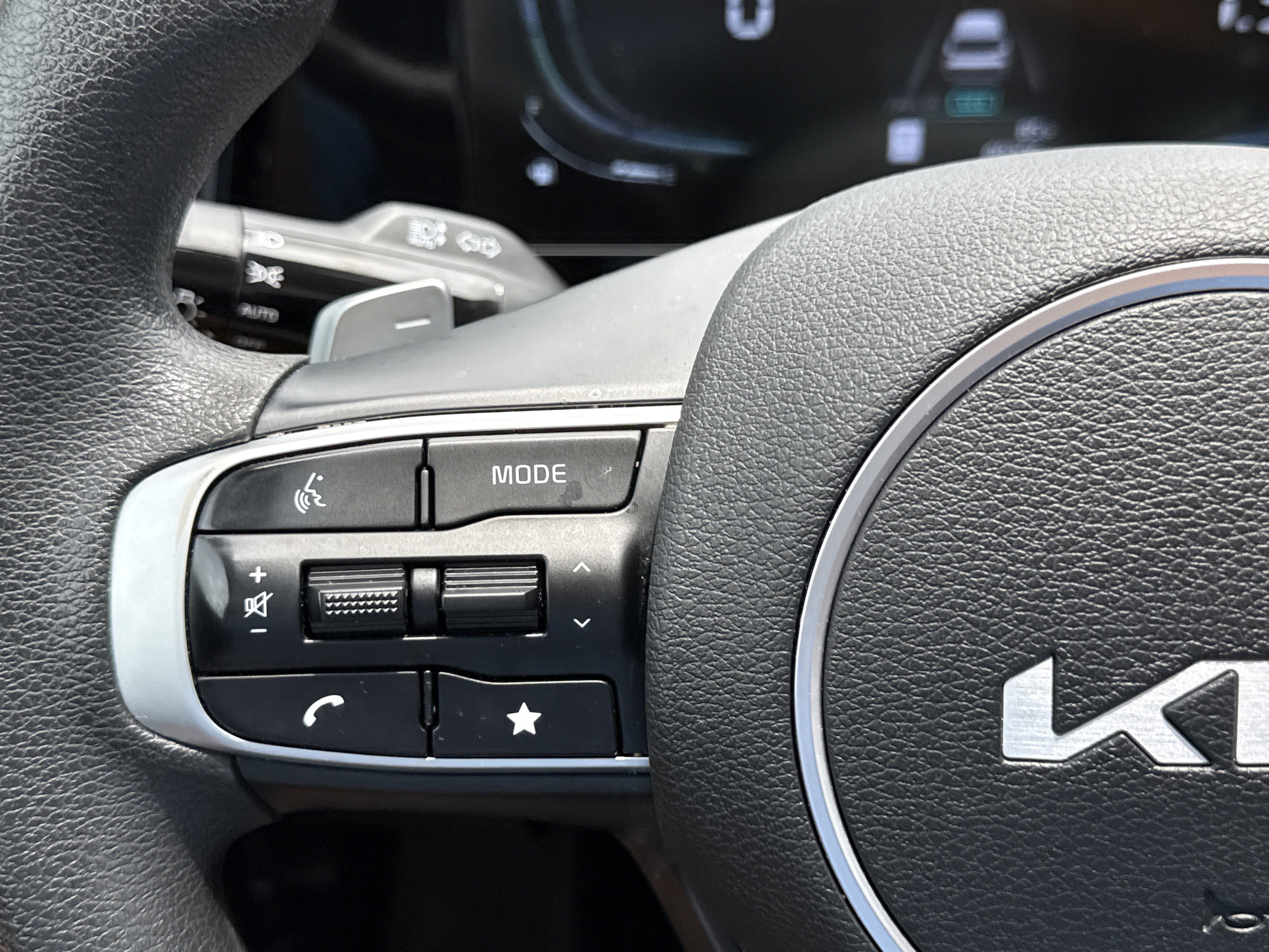 2025 Kia Sportage Hybrid LX