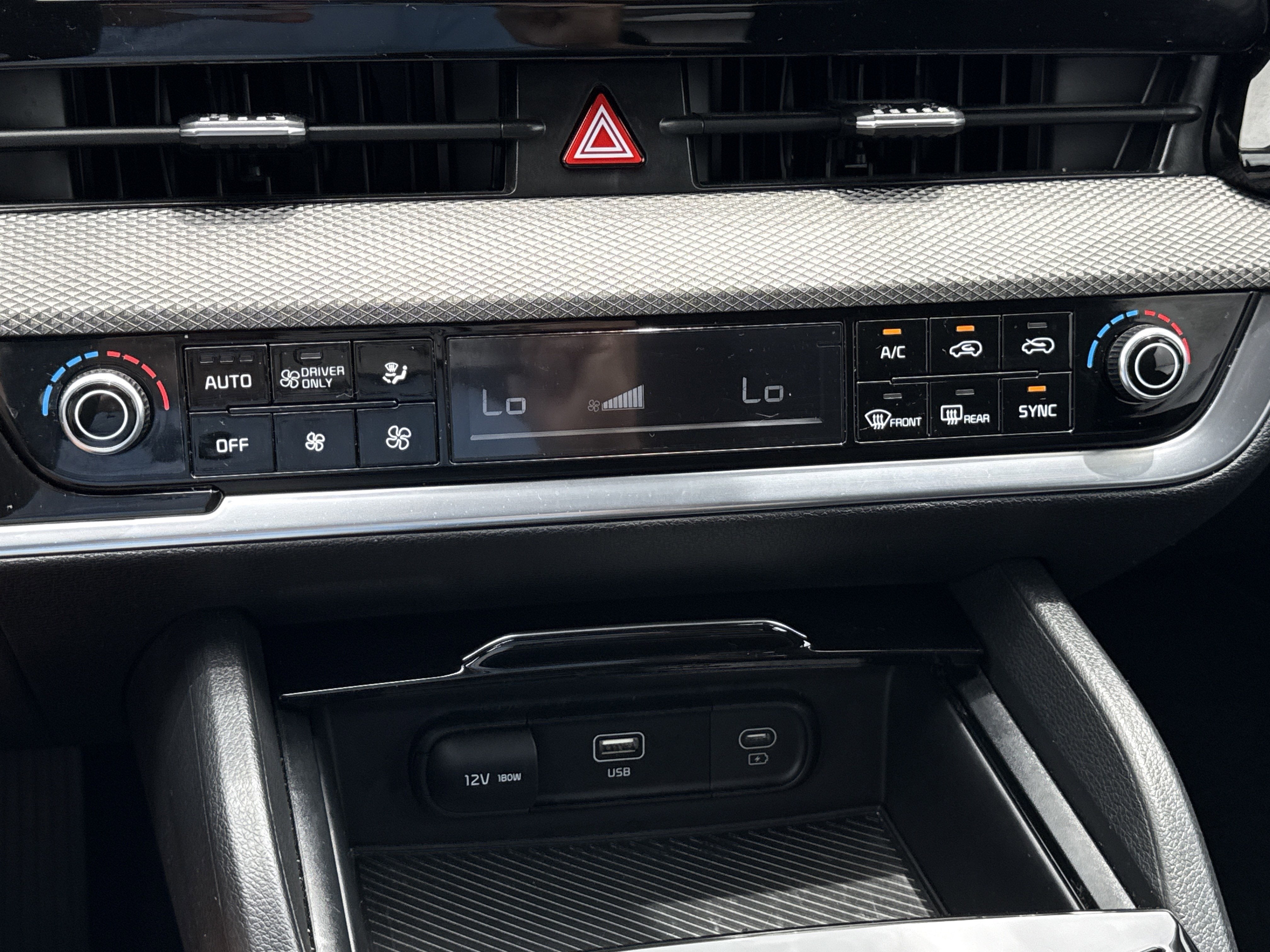 2025 Kia Sportage Hybrid LX