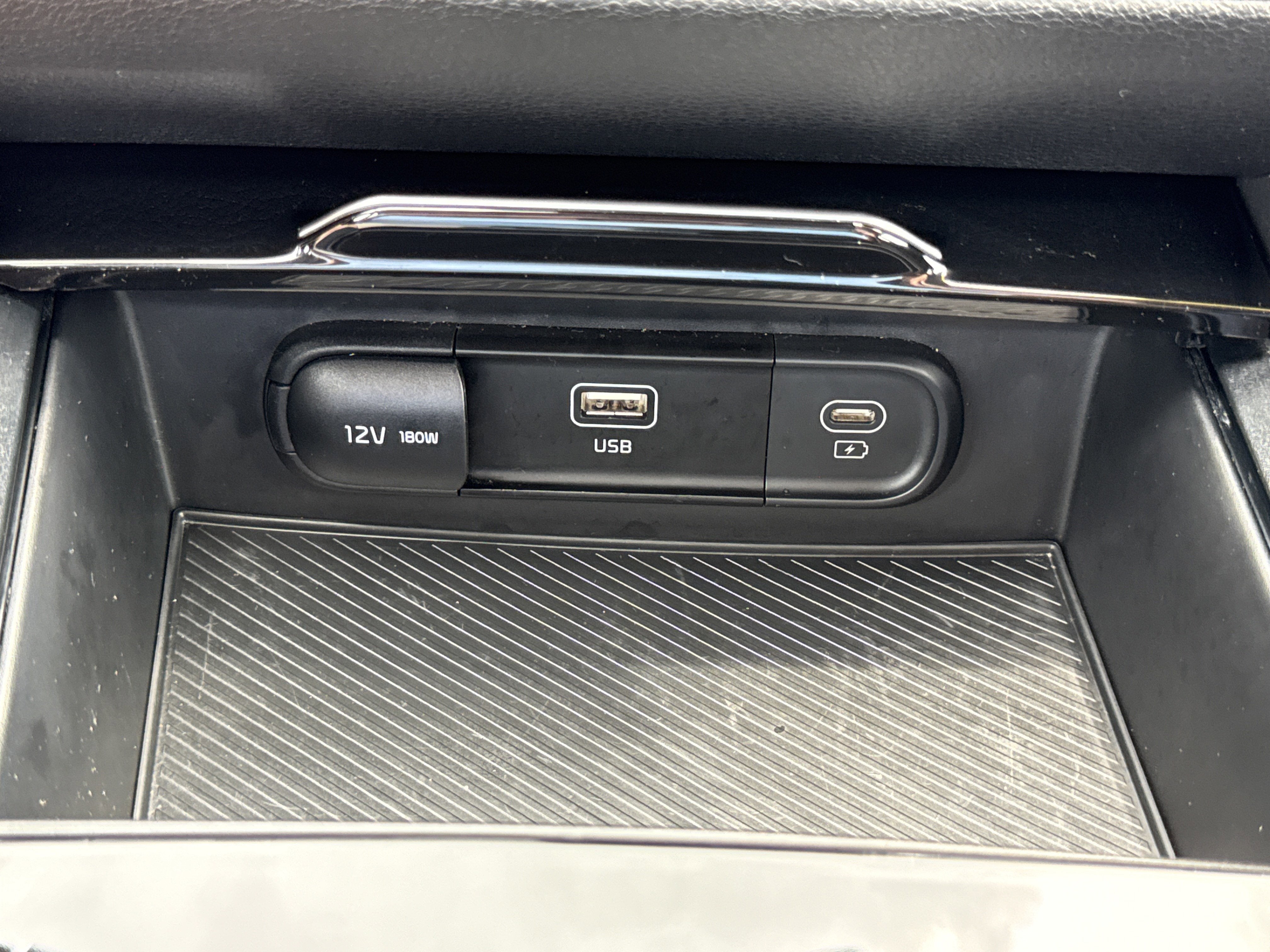 2025 Kia Sportage Hybrid LX