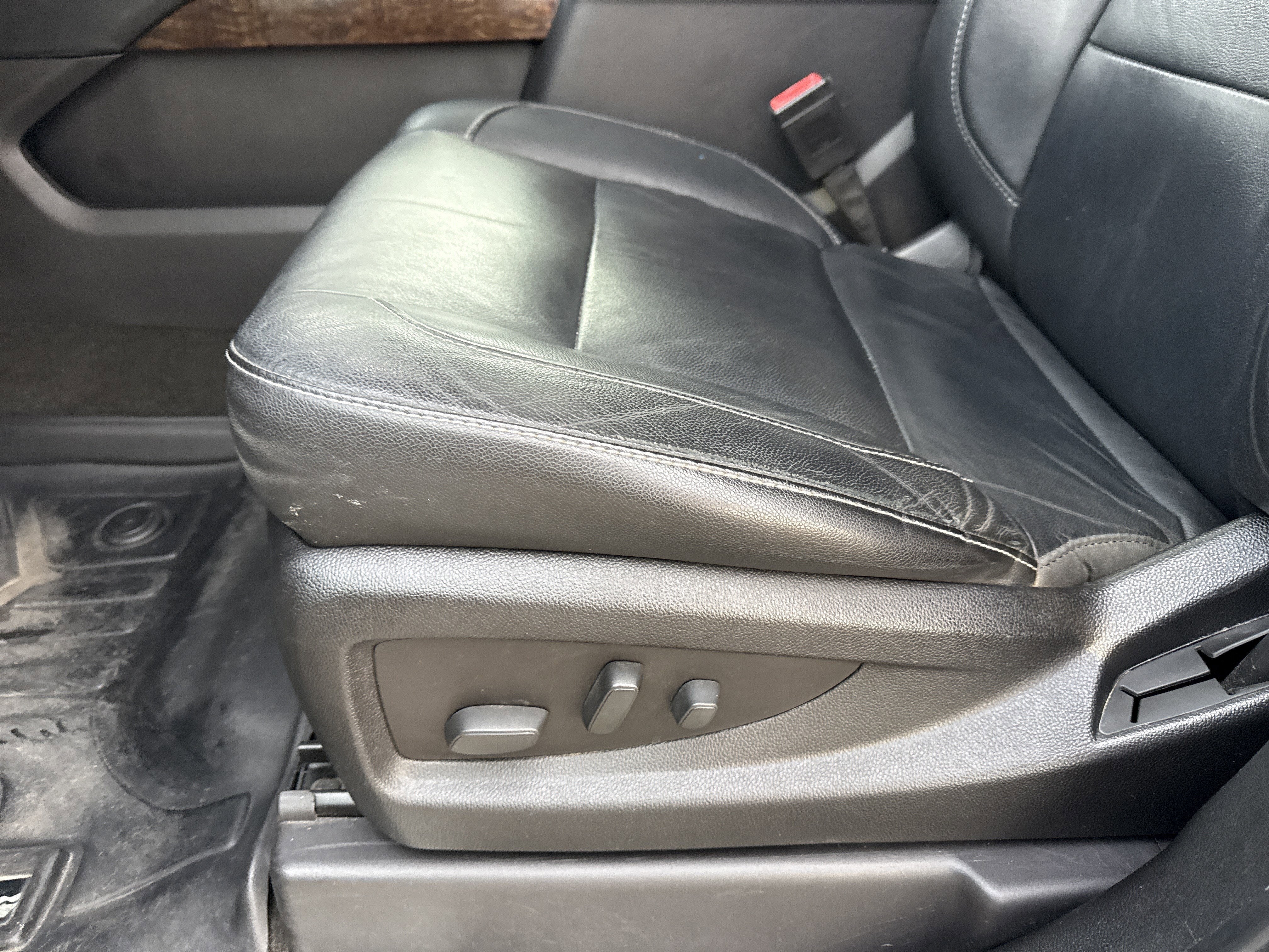 2015 Chevrolet Suburban LT