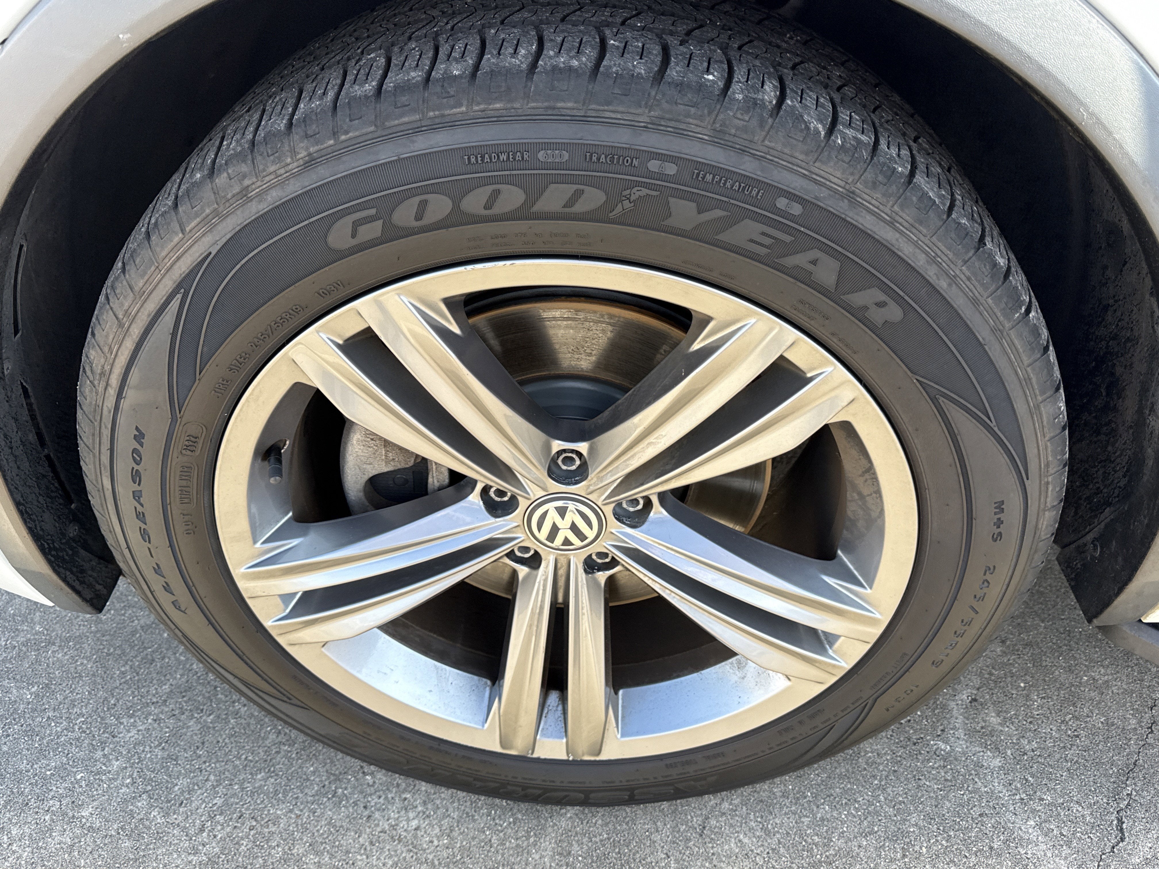 2019 Volkswagen Tiguan SEL R-Line