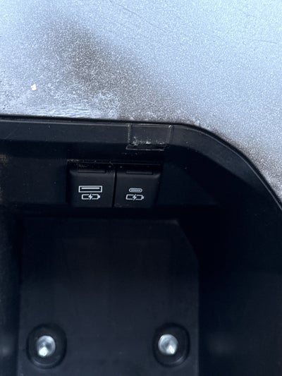 2022 Toyota Camry Hybrid LE