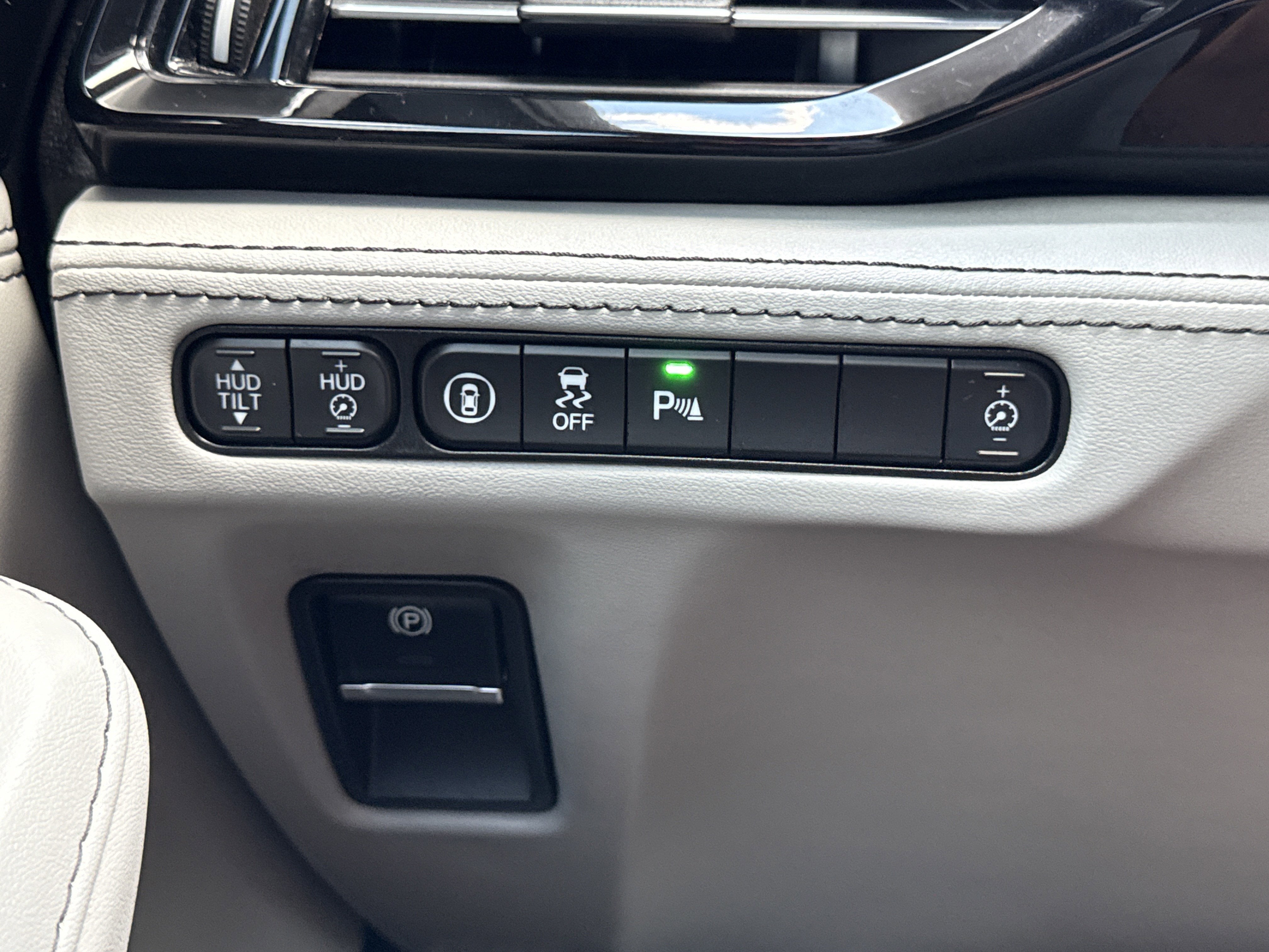 2022 Acura MDX w/Advance Package